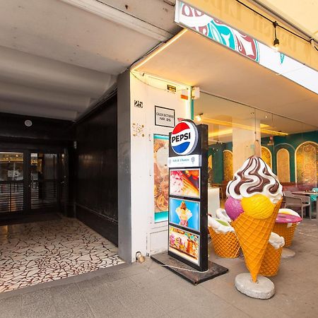 Royalty Apt With City Views On Calea Victoriei Букурещ Екстериор снимка