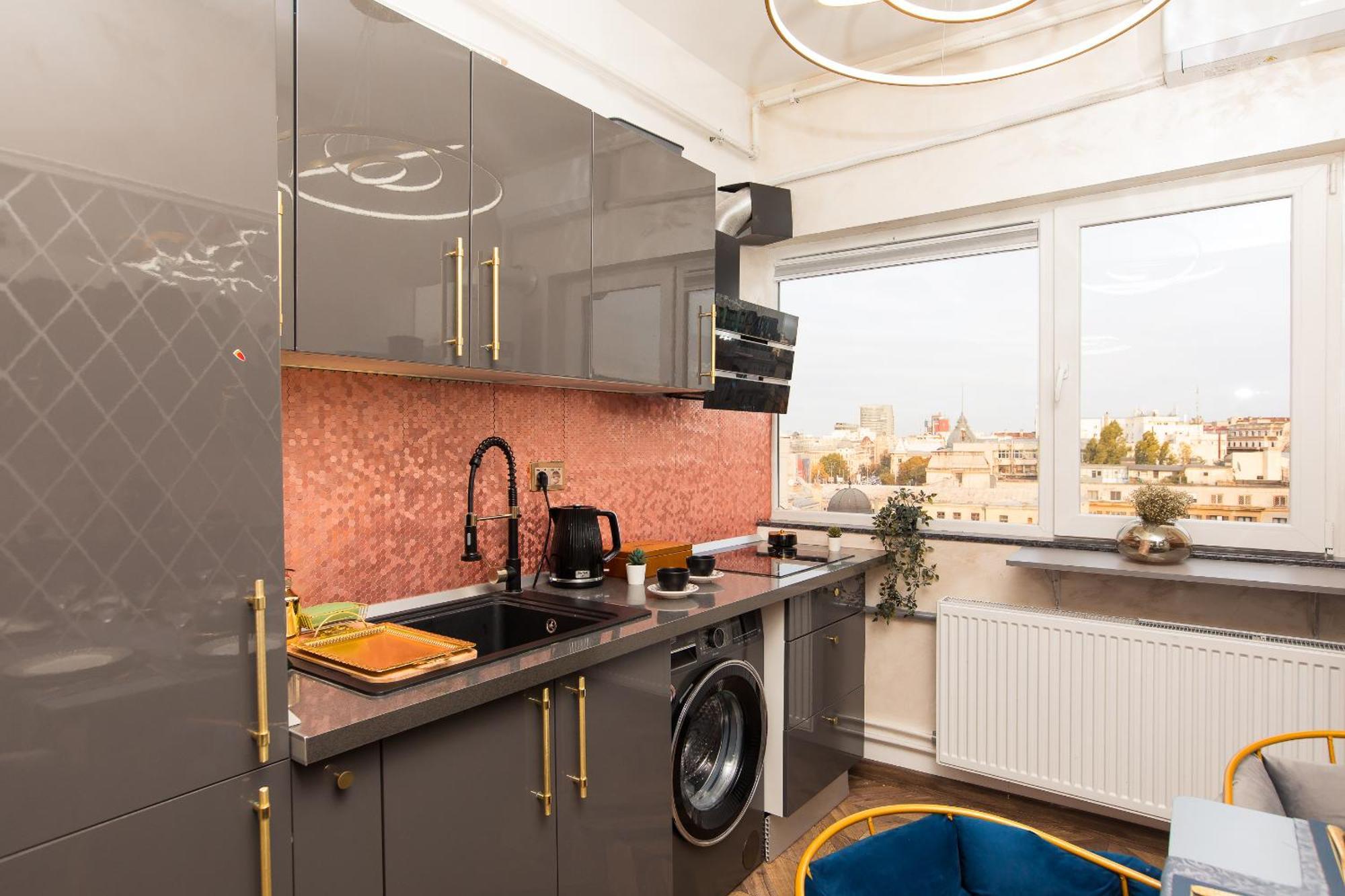 Royalty Apt With City Views On Calea Victoriei Букурещ Екстериор снимка